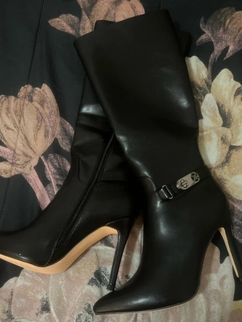 boots - black knee high heeled